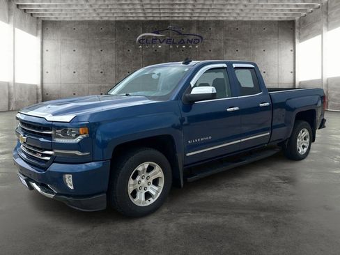 Used 2018 Chevrolet Silverado 1500 LTZ Z71 w/ LTZ Plus Package AWD/4WD image 8