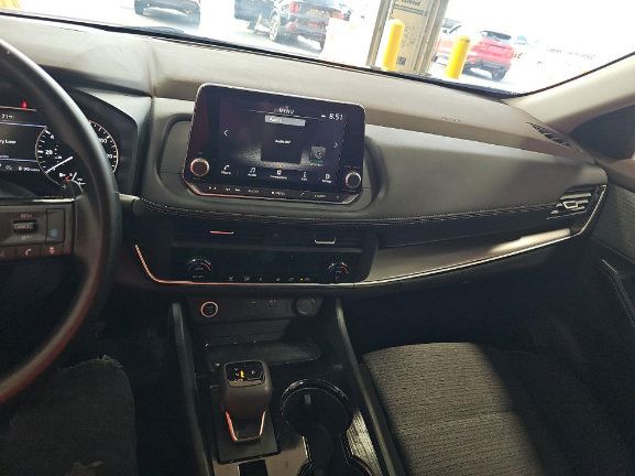 Used 2023 Nissan Rogue SV AWD/4WD image 8