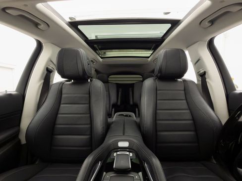 Used 2024 Mercedes-Benz GLS 450 4MATIC image 13