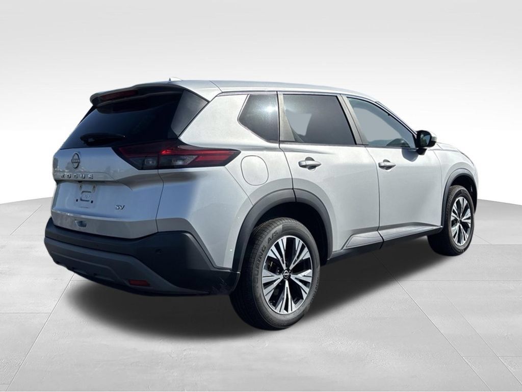 Used 2023 Nissan Rogue SV FWD image 5