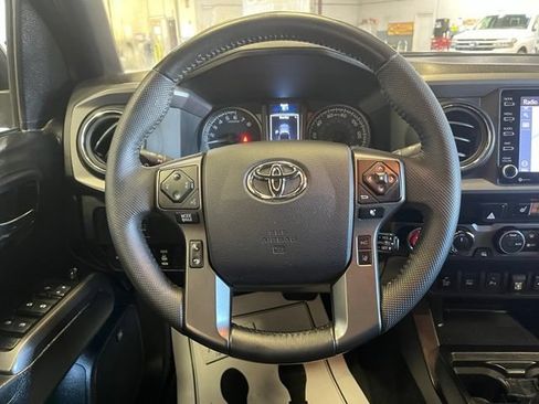 Used 2021 Toyota Tacoma TRD Pro AWD/4WD image 21