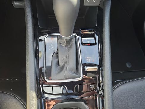 New 2026 Jeep Compass Latitude AWD/4WD image 16