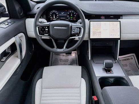 New 2026 Land Rover Discovery Sport Landmark AWD/4WD image 17