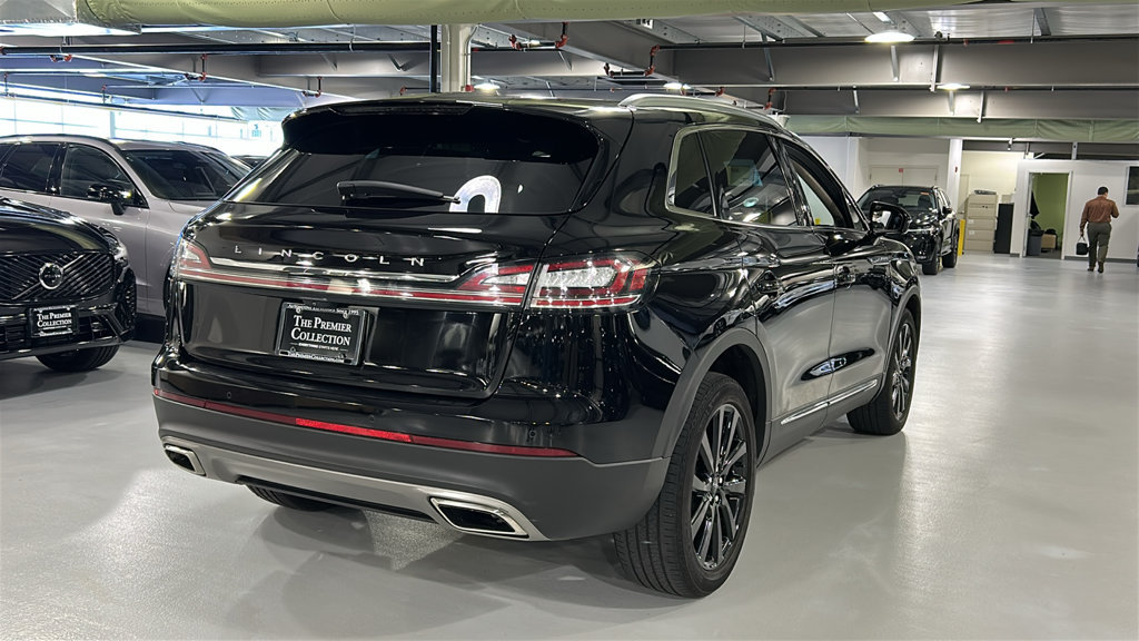 Used 2023 Lincoln Nautilus Reserve w/ Monochromatic Package AWD/4WD image 4