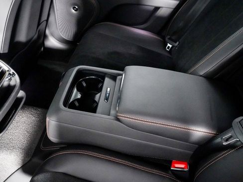 New 2025 Bentley Flying Spur Plug-In Hybrid image 27