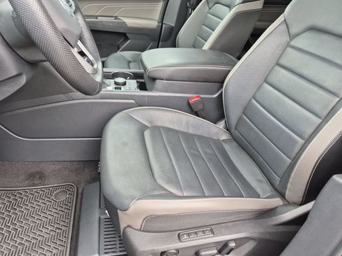 Used 2023 Volkswagen Atlas SEL Premium AWD/4WD image 15