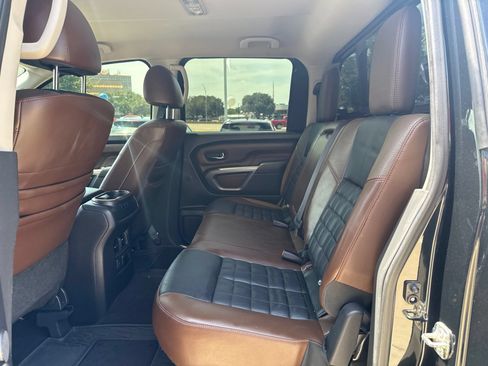 Used 2018 Nissan Titan Platinum Reserve w/ Platinum Utility Package AWD/4WD image 5