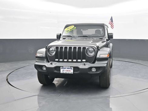 Used 2023 Jeep Wrangler Sport AWD/4WD image 3