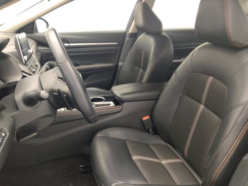 Used 2024 Nissan Altima 2.5 SR FWD image 17