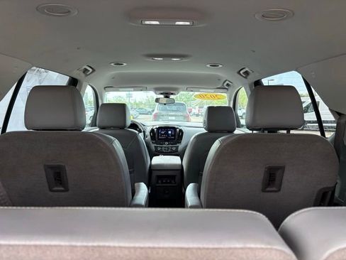 Used 2020 Chevrolet Traverse LT AWD/4WD image 34