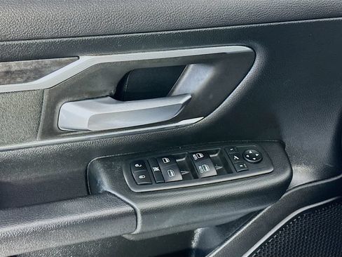 Used 2019 RAM 1500 Big Horn AWD/4WD image 24