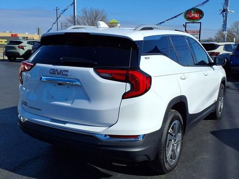 Used 2021 GMC Terrain SLT w/ Infotainment Package II image 4