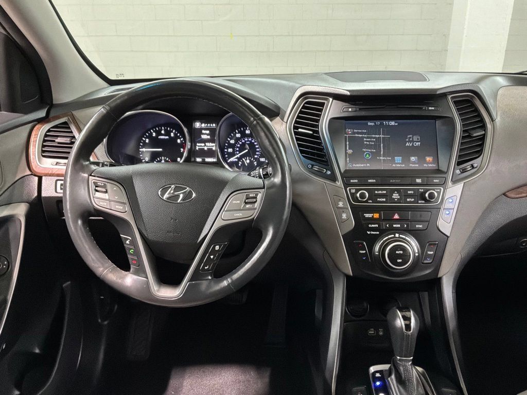Used 2018 Hyundai Santa Fe Sport w/ 2.4L Tech Package 04 AWD/4WD image 8