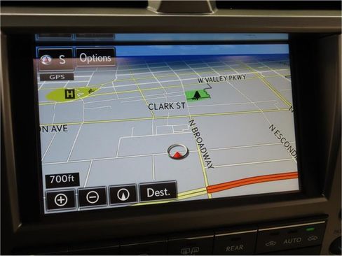 Used 2016 Lexus GX 460 image 12