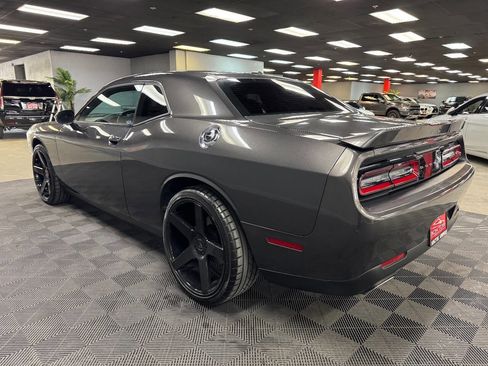 Used 2020 Dodge Challenger SXT image 11