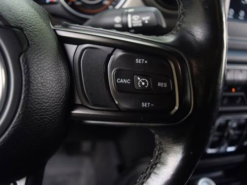 Used 2021 Jeep Gladiator Sport AWD/4WD image 5