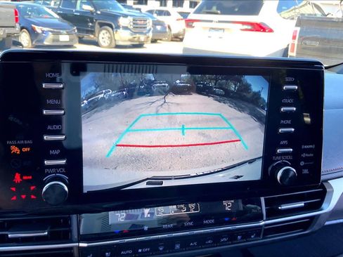 Used 2024 Toyota Sienna XSE image 26