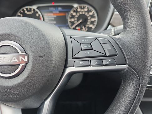 Used 2024 Nissan Altima 2.5 SV image 17