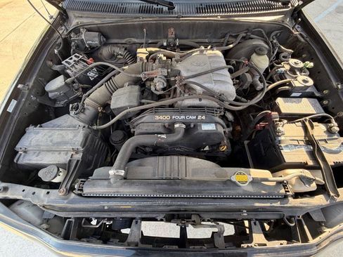 Used 2001 Toyota Tacoma 4x4 Xtracab V6 image 8