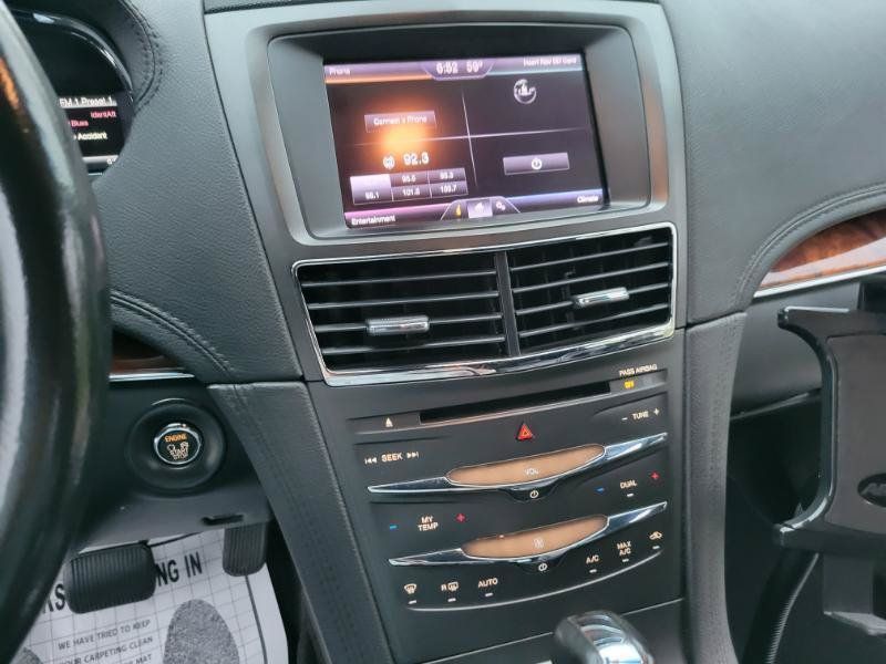 Used 2013 Lincoln MKT AWD image 40