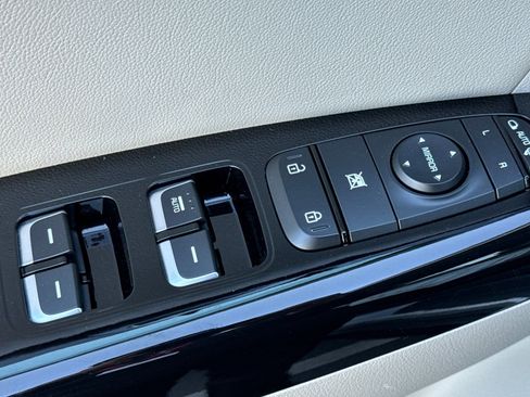 Used 2021 Kia Sportage EX w/ EX Technology Package image 11