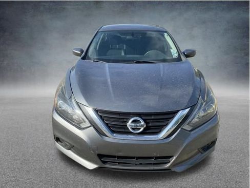 Used 2017 Nissan Altima 2.5 SR FWD image 10