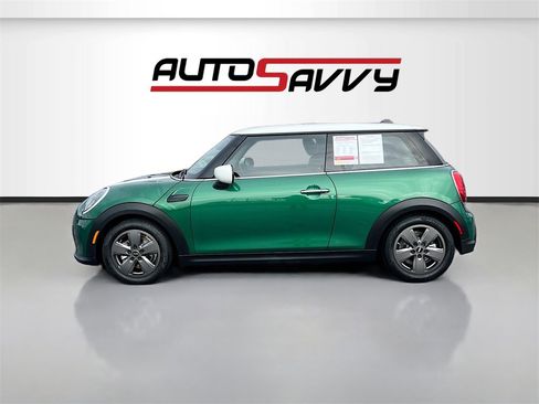 Used 2023 MINI Cooper 2-Door Hardtop image 4