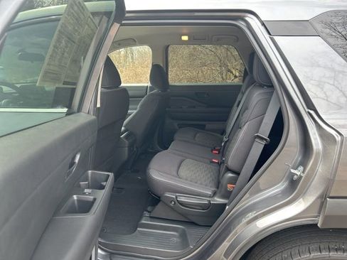 Certified 2023 Nissan Pathfinder SV w/ Black Appearance Package image 23