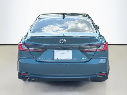 Used 2025 Toyota Camry XSE FWD image 6