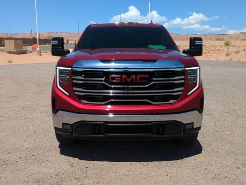 Used 2023 GMC Sierra 1500 SLT w/ SLT Premium Plus Package AWD/4WD image 8