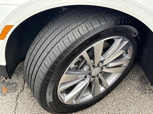 Used 2025 Cadillac XT5 Premium Luxury image 24