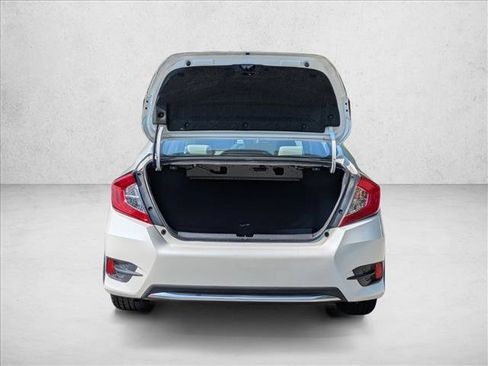 Used 2019 Honda Civic EX image 6