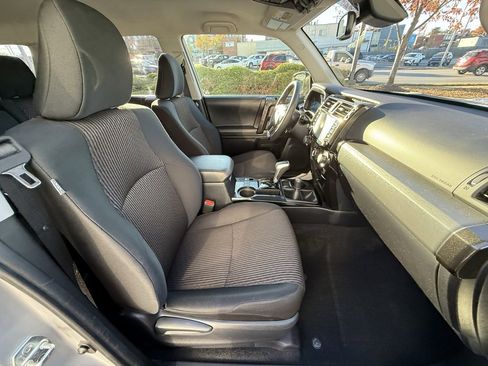 Used 2024 Toyota 4Runner TRD Off-Road image 40