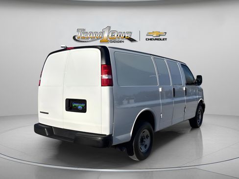 Used 2024 Chevrolet Express 2500 w/ Driver Convenience Package image 5
