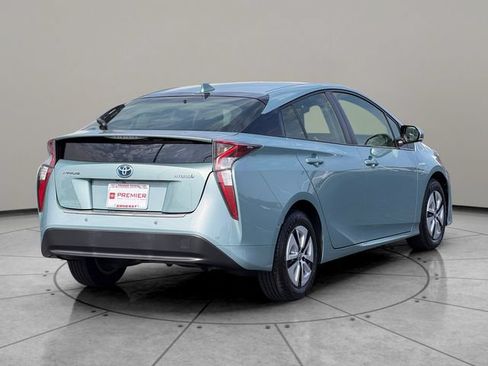 Certified 2018 Toyota Prius Three FWD image 6
