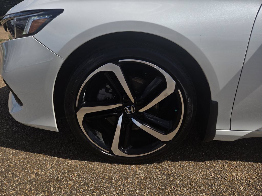 Certified 2022 Honda Accord Sport image 25