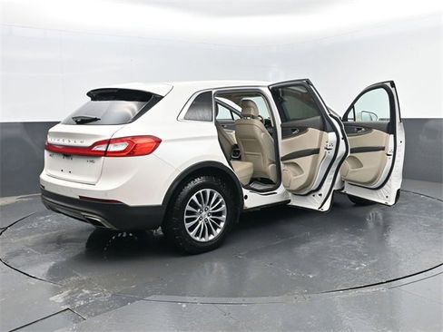 Used 2016 Lincoln MKX Select w/ Select Plus Package image 29