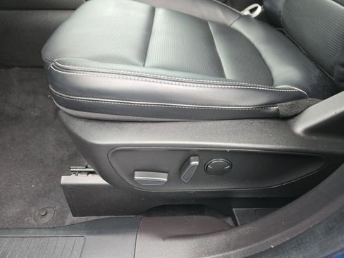 Used 2023 Ford Escape Platinum image 12