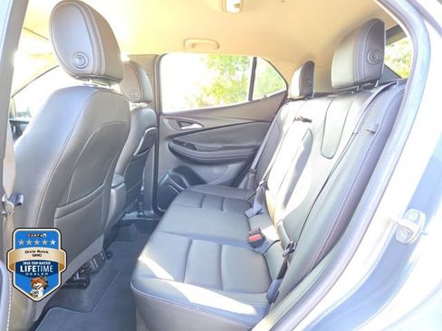 Certified 2022 Buick Encore GX Essence w/ Advanced Technology Package FWD image 9
