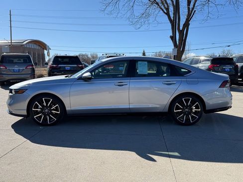 Certified 2025 Honda Accord Touring image 6