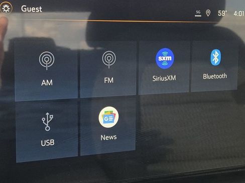 New 2026 Chevrolet Equinox LT w/ Safety and Technology Package FWD image 5