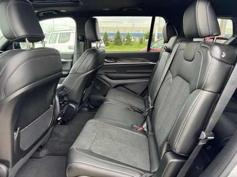 New 2026 Jeep Grand Cherokee L 4WD image 29