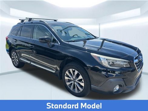 Used 2019 Subaru Outback 3.6R Touring AWD/4WD image 2