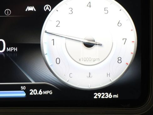 Used 2023 Hyundai Kona Limited AWD/4WD image 19