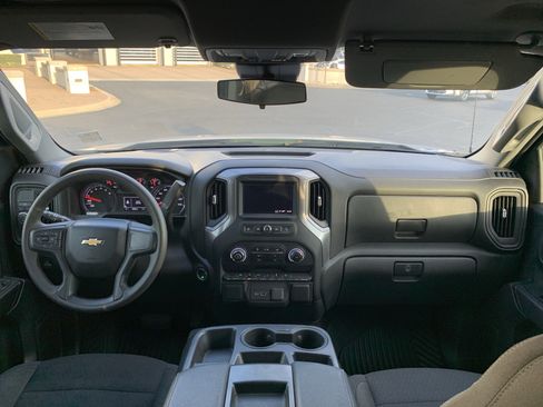 Used 2022 Chevrolet Silverado 1500 Custom image 30