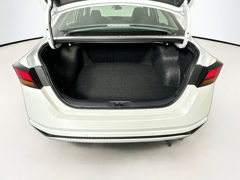 Used 2025 Nissan Altima 2.5 S image 23