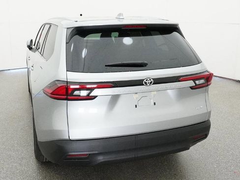 New 2026 Toyota Grand Highlander XLE image 7