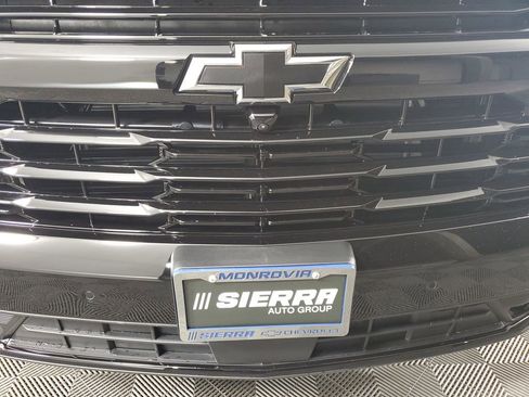 New 2026 Chevrolet Suburban RST image 10