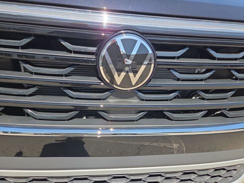 New 2026 Volkswagen Atlas Cross Sport SE AWD/4WD image 16