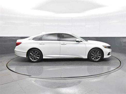 Used 2022 Honda Accord EX-L image 8
